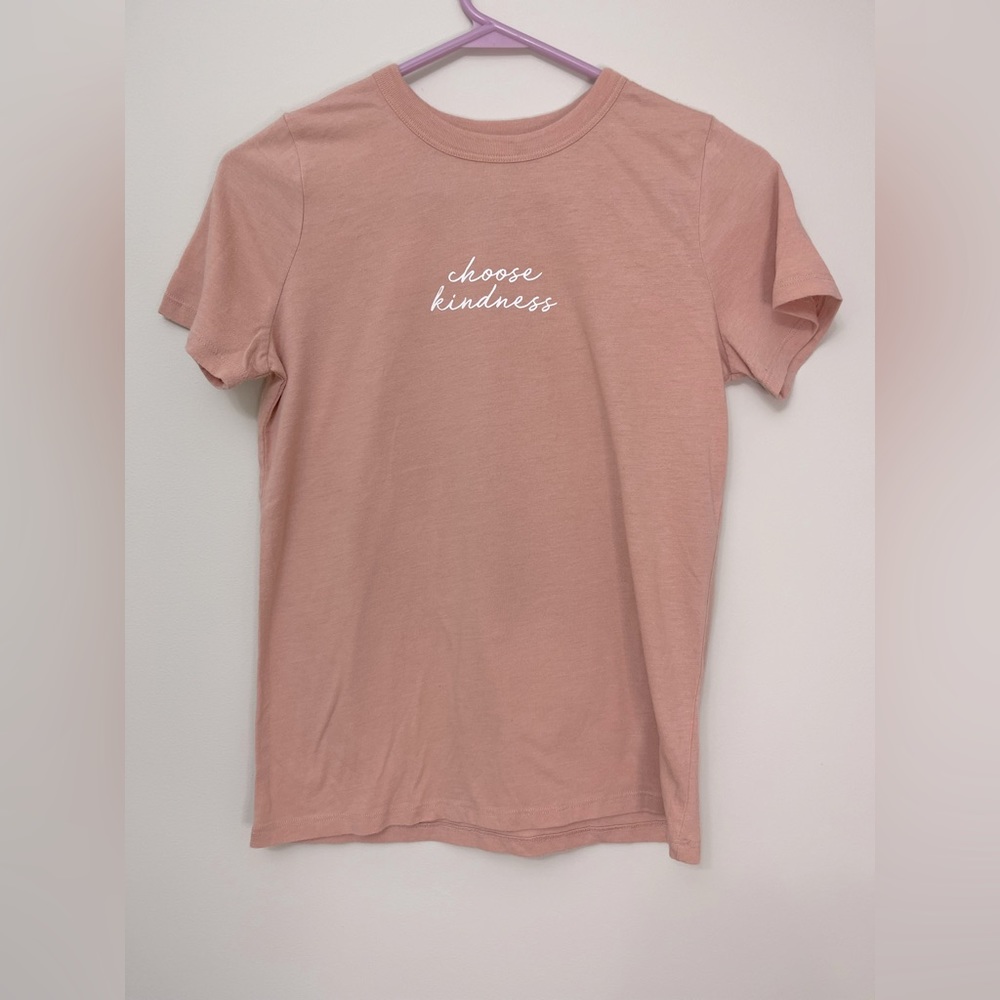 cozy ‘choose kindness’ lettered T-shirt